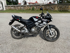 Honda Cbr 125cc (2 foto / 5)