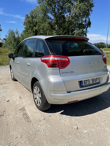 Citroen C4 Picasso (3 фото из 8)