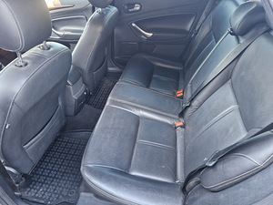 Ford Mondeo 1.8 td ghia 2008 (7 foto / 8)