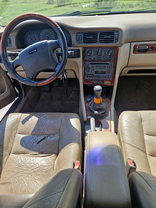 Volvo v70 xc 2.4 turbo (5 foto / 5)