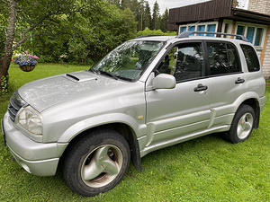 Suzuki Grand Vitara 2.0td MT (5 foto / 8)