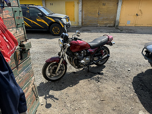Kawasaki ZR 750C 1994 (1 foto / 4)