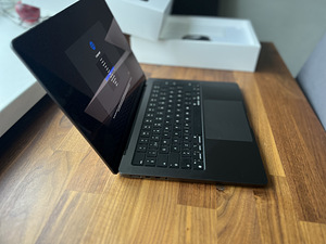 Продается Apple MacBook Pro 14 M4 16GB/512GB SWE (2 фото из 5)
