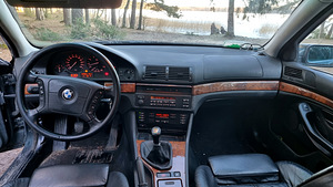 BMW E39 523i 1998 (5 фото из 14)