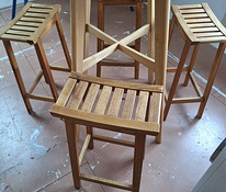 Набор деревянных столов