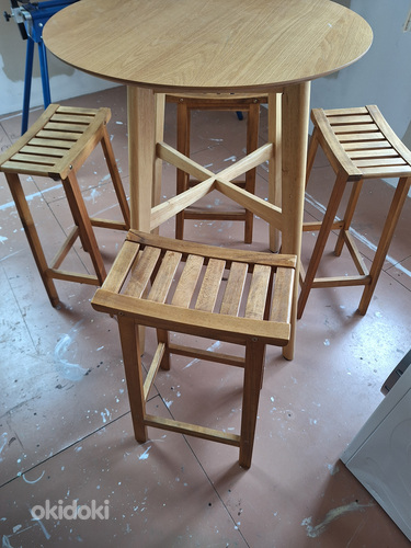 Набор деревянных столов (фото #1)