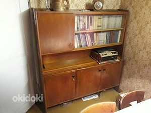 Советский шкаф (1 фото из 1)