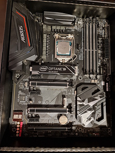Gigabyte Aorus Z370 Gaming Ultra 2.0 (2 foto / 2)
