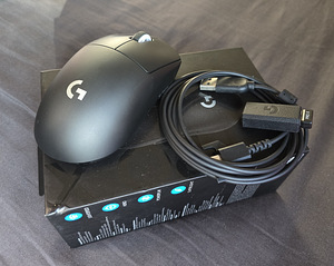 Logitech G Pro X Superlight - kerge juhtmevaba mänguri hiir (5 foto / 5)