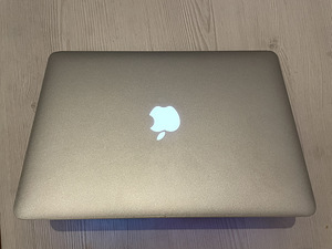 MacBook Air 13" 2015a. (2 foto / 6)