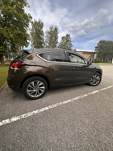 Citroen DS4 1.6 88kW (2 foto / 9)