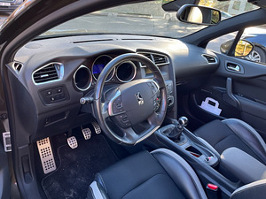 Продается Citroen DS4 1.6 88kW (6 фото из 7)