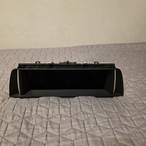 BMW F10 LCI Multimedia Monitor (1 foto / 4)