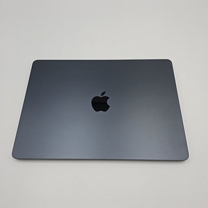 Apple MacBook Air M3 | 13.6" | Midnight | 8GB | 512GB (1 foto / 8)