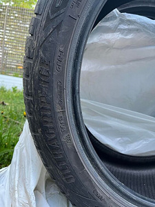 Lamellrehvid Goodyear Ultragrip Ice SUV 275/40/R20 (7 foto / 7)