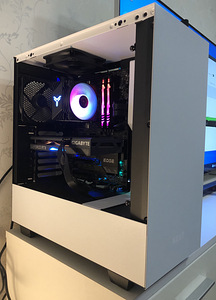 Gaming PC / I5-10400F / RTX 3060ti / 32 GB RAM / WiFi (1 foto / 2)
