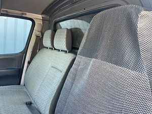 Toyota hiace (6 foto / 6)