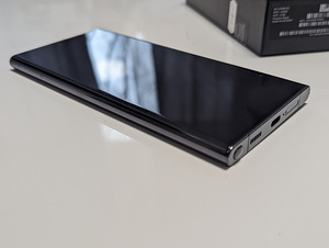 Samsung Galaxy S22 Ultra 12GB/256GB (4 foto / 4)