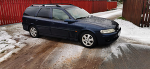 Opel Vectra (2 foto / 7)