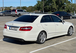 2011г Mercedes-Benz w212 e350 200kw бензин, автомат (6 фото из 11)