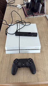 PS4 + игры + камера PlayStation (2 фото из 3)