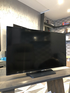 LED Samsung Smart TV 32" (80 cm) (6 foto / 6)
