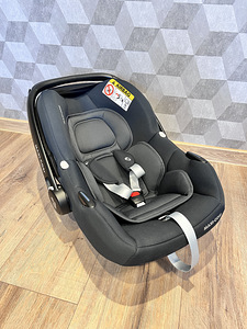 Maxi-Cosi turvatool Isofixi alusega Familyfix3 (2 foto / 9)