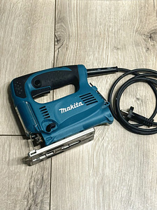 Tikksaag MAKITA 4329K (3 foto / 5)