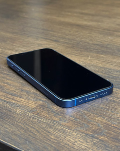 iPhone 13 mini 256 ГБ (3 фото из 7)