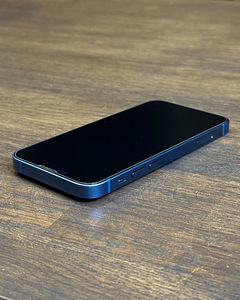 iPhone 13 mini 256 ГБ (4 фото из 7)