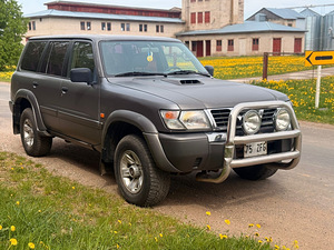 Nissan Patrol (1 foto / 10)