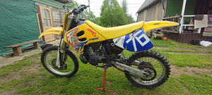 Suzuki RM250cc 2T (2 foto / 8)