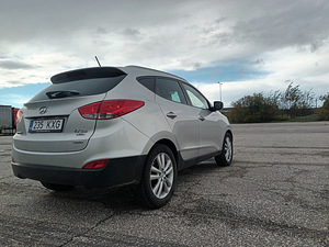 Hyundai ix35 2.0 135kw 2010 (2 foto / 13)