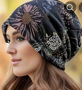 Naiste boho stiilis lilleprindiga beanie müts (1 foto / 4)