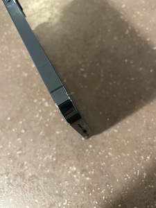 iPhone 12 про 128 ГБ (2 фото из 2)