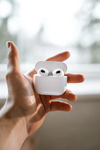 Airpods 3 Magsafe case (2 foto / 4)