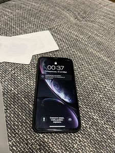 iPhone XR 128GB (1 foto / 5)