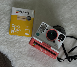 Камера Polaroid I-type (1 фото из 2)
