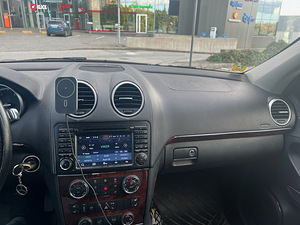 Mercedes-Benz GL 350 GL 350 BlueTEC (10 foto / 12)
