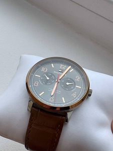 Оригинальные часы Tommy Hilfiger (1 фото из 4)