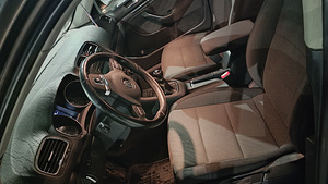Volkswagen golf 77kw TDI (13 foto / 15)