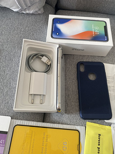 iPhone X 64GB Silver Heas Seisukorras, Uus Aku (7 foto / 7)