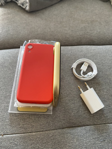 iPhone XR 64GB Heas Seisukorras (4 foto / 7)