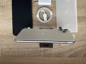 iPhone 11 Pro Max 64GB (4 фото из 6)