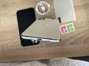 iPhone 11 Pro Max 64GB (6 фото из 6)