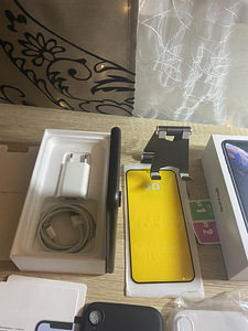 iPhone XR 64GB Heas Seisukorras (4 foto / 7)