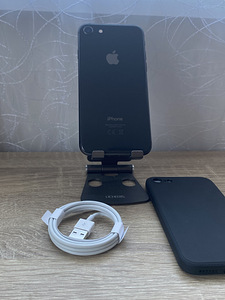 iPhone 8 64GB Heas Seisukorras, Uus Aku (2 foto / 7)