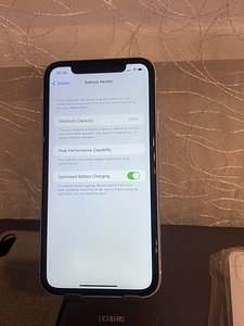 Аккумулятор iPhone XR 64 ГБ 100% (6 фото из 7)