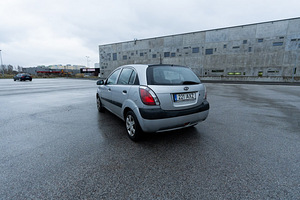 Kia Rio 1.4 (3 foto / 8)