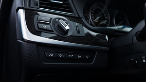 BMW 5-серия (F10) 2010, 3.0d, автомат (13 фото из 14)